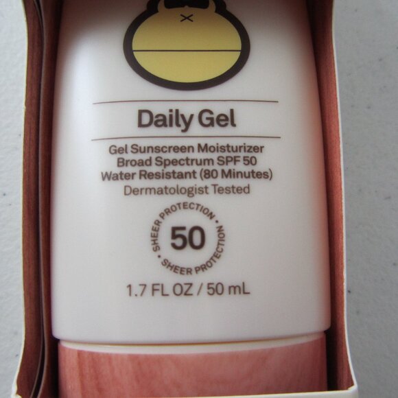 SUNBUM Daily Gel Sunscreen Moisturizer SPF 50 Water Resistant 1.7 fl oz - Picture 2 of 5